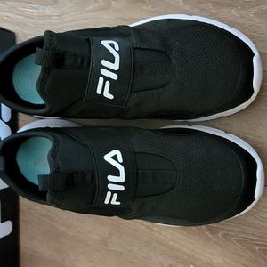 Fila accolade Evo slip on shoes